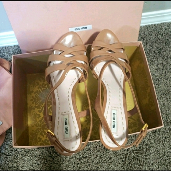 Miu miu Patent Leather Platform Sandals - Picture 10 of 10